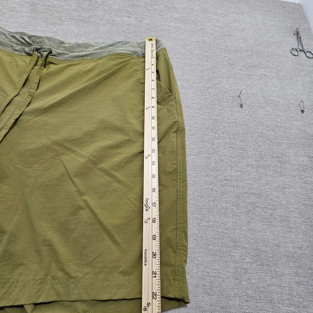 Duluth Trading Co Shorts Women 24W Olive Green Drawstring Hiking Active 46728